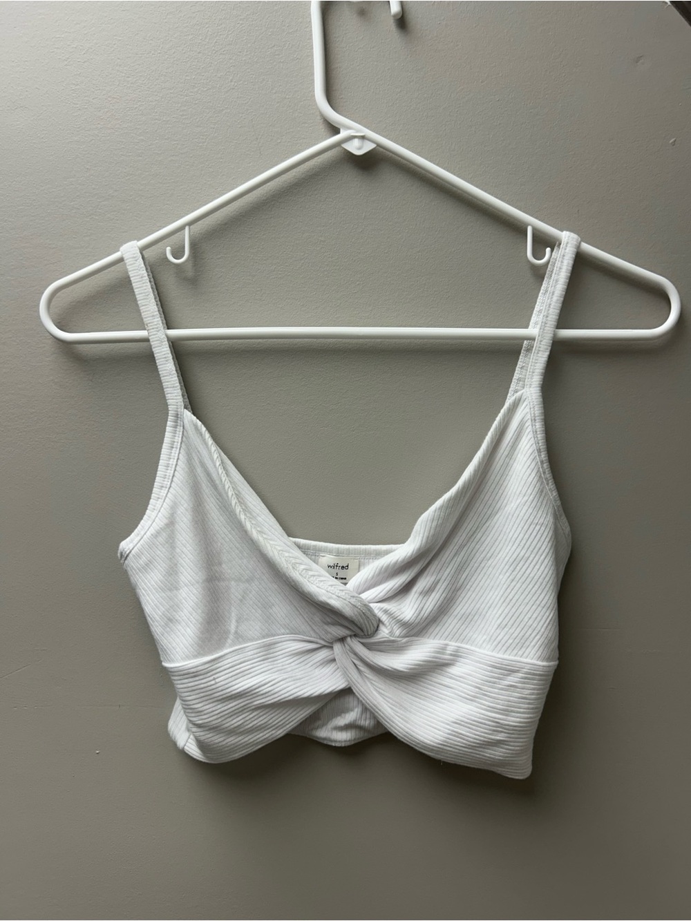 Wilfred Women’s Bay Tank White Cropped Tank Top With Twist